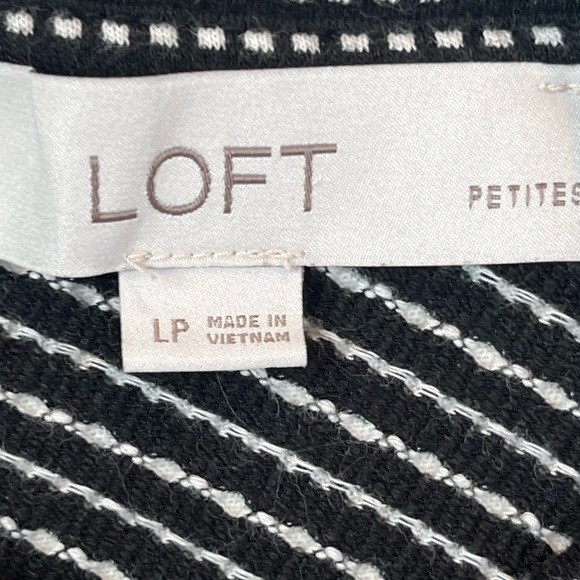 LOFT Textured Swing Dress 3/4 Sleeve Back Buttons Large P - Picture 9 of 16